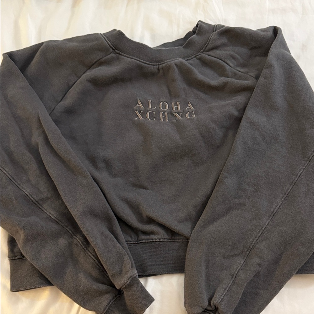 Women’s Cropped sweater